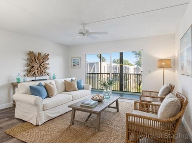 Huntington Lakes Condo Active Under Contract in Delray Beach Florida