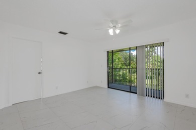 Fantastic Find In The Heart Of Coral Springs! This 7-Unit - photo 8