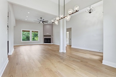 Luxury Lakefront New Construction in Hurricane Lake Estates - photo 12