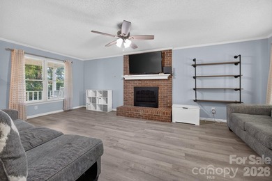 3 Bedrooms 2.5 Baths, 2 Car Garage, Excellent Neighborhood. Dual - photo 14