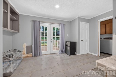 3 Bedrooms 2.5 Baths, 2 Car Garage, Excellent Neighborhood. Dual - photo 15