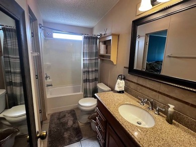Beautifully updated and move-in ready 2 bedroom, 2 bath home - photo 17