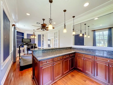 Spectacular, former model, POOL home in the exclusive community - photo 17