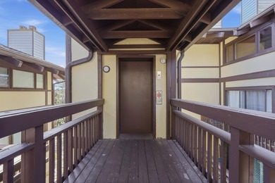 Just a very short walk to the beach, this beautifully maintained