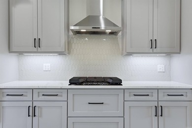 Luxury Lakefront New Construction in Hurricane Lake Estates - photo 22