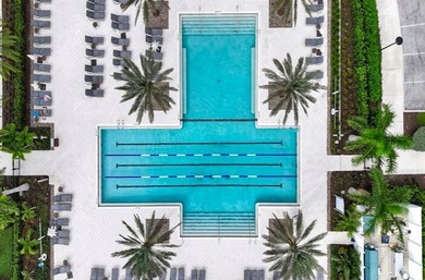 Lakefront living with a private heated saltwater pool in the - photo 23