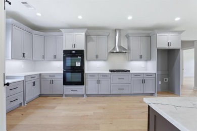 Luxury Lakefront New Construction in Hurricane Lake Estates - photo 24
