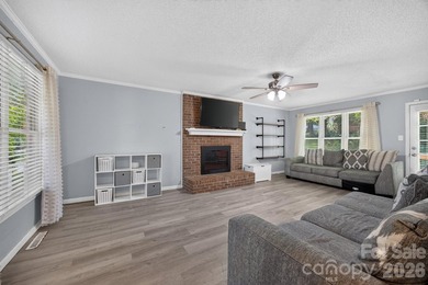 3 Bedrooms 2.5 Baths, 2 Car Garage, Excellent Neighborhood. Dual - photo 29