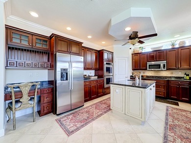 Spectacular, former model, POOL home in the exclusive community - photo 29