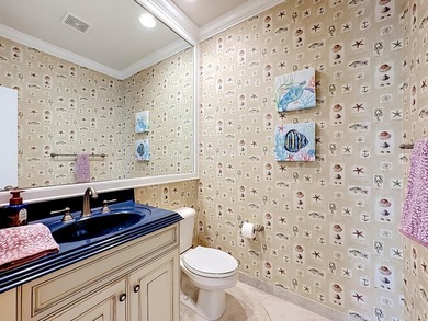 Spectacular, former model, POOL home in the exclusive community - photo 34