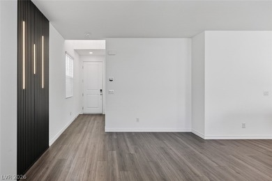 Beautiful contemporary Southwest home** Fully renovated** Open