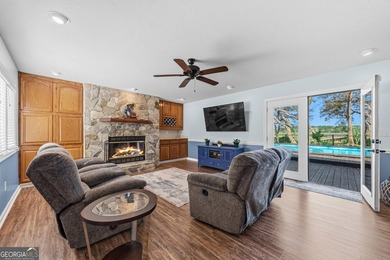 Nestled among mature oak trees along Borrell Creek with - photo 45