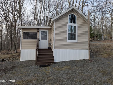 Shohola Lake Home For Sale in Shohola Pennsylvania