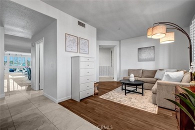 WATERFRONT BLISS, YOU WON'T WANT TO MISS! Welcome to this - photo 4
