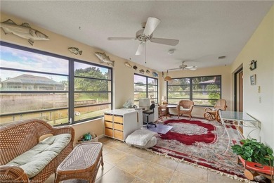 Charming 2 Bedroom, 2 Bath Home on Canal to Lake June - Placid - photo 11
