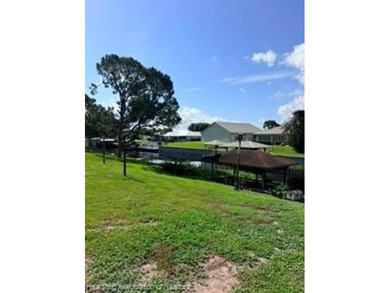 Charming 2 Bedroom, 2 Bath Home on Canal to Lake June - Placid - photo 28