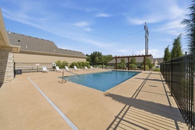 Luxury, Convenience & Resort-Style Living - All in One Beautiful - photo 31