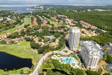This fully furnished, beachside getaway offers breathtaking - photo 35