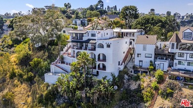 Perched atop the prestigious Hollywood Hills above Sunset Plaza - photo 4