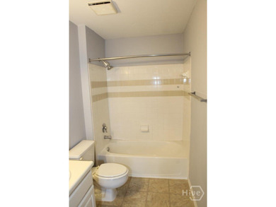 Large beautiful two-bedroom condo with a marsh view for sale! 2 - photo 8