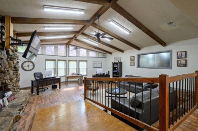 Broken Bow Lake Home For Sale in Broken Bow Oklahoma