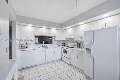 Move-in ready 2-bedroom, 2-bathroom condo with a newer A/C - photo 5