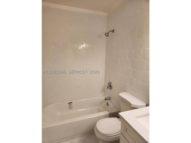 New floors, baseboards, baths, kitchen, appliances, lights - photo 11