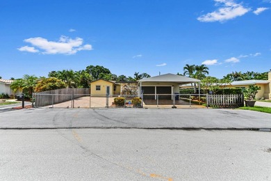Mid-Century Modern Perfection in the Heart of Wilton Manors! - photo 1