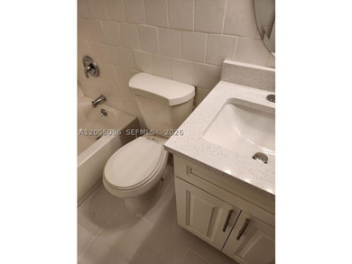 New floors, baseboards, baths, kitchen, appliances, lights - photo 13