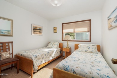 Charming, lovingly maintained Ocean View beach house in much - photo 14