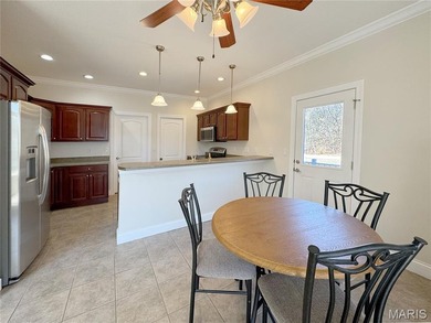 It's time to take a look at this one!!! Luxury lakefront living - photo 17