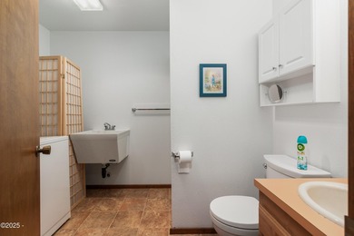 Charming, lovingly maintained Ocean View beach house in much - photo 20