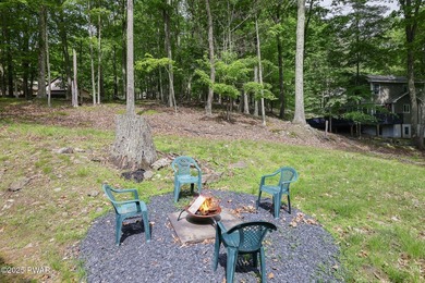 Just listed: a striking contemporary retreat nestled at the end - photo 8