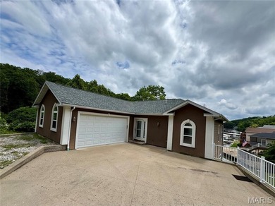 It's time to take a look at this one!!! Luxury lakefront living - photo 33