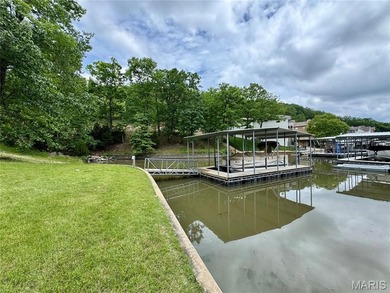 It's time to take a look at this one!!! Luxury lakefront living - photo 34