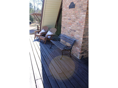REDUCED! Welcome to this charming A-frame with 2 bedrooms, 2 - photo 3