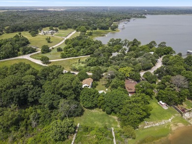 Stunning Lakefront Property on Lake Worth with a pool and a - photo 11