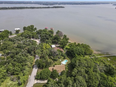Stunning Lakefront Property on Lake Worth with a pool and a - photo 12