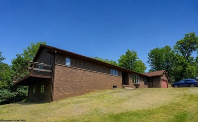 Welcome to your own private retreat at 54 Double Pond Drive in - photo 18