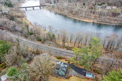 Delaware Riverview Farmhouse Cottage!!Own the last house on a - photo 3