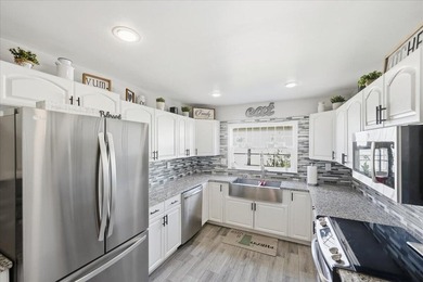 Check out this 3 BED, 2 BATH home with a huge den in Port St - photo 7