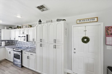 Check out this 3 BED, 2 BATH home with a huge den in Port St - photo 10