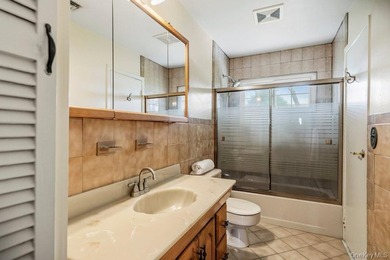 New To Market! Charming Walkway to 3 Bedroom Ranch with Nice - photo 20