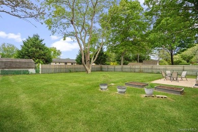 New To Market! Charming Walkway to 3 Bedroom Ranch with Nice - photo 21