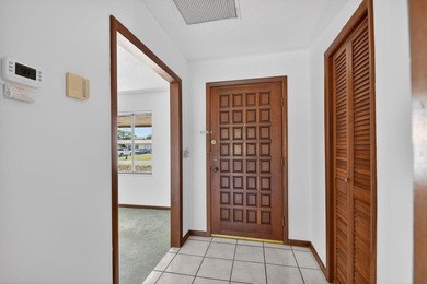 Perfect gathering home! Designed for both entertaining and - photo 29