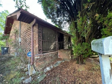 Lake Lanier Home Sale Pending in Gainesville Georgia