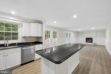 Welcome to this beautifully maintained Dutch Colonial nestled in - photo 7