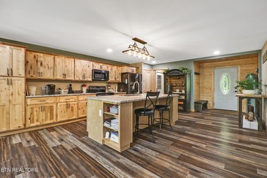 Welcome to your own waterfront retreat on the Tennessee River! - photo 14