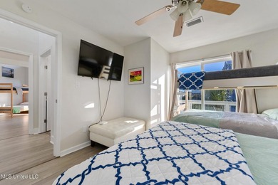Welcome to laid-back coastal living in Riverview area in - photo 15