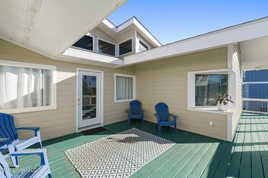 Welcome to laid-back coastal living in Riverview area in - photo 21